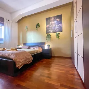 Appartamento Home In Town - Niguarda - Metro M3 Sotto Casa - Duomo In 12Min, Milano